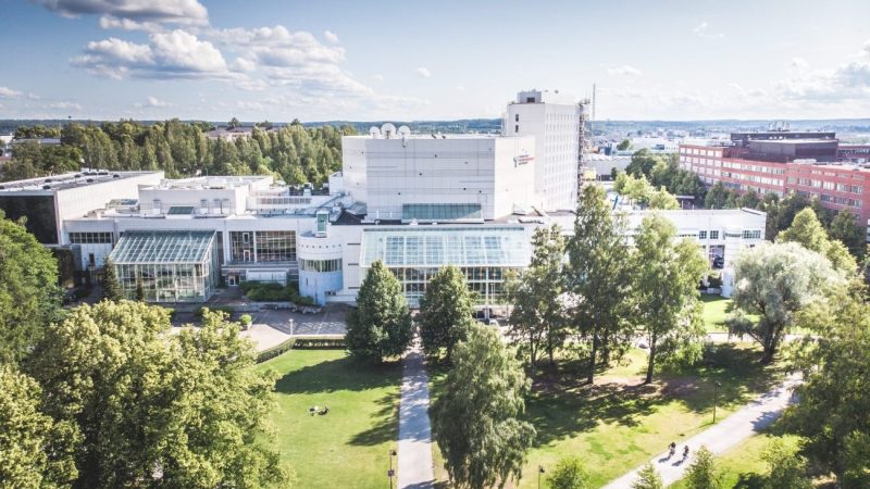 Tampere-talo dronesta kuvattuna