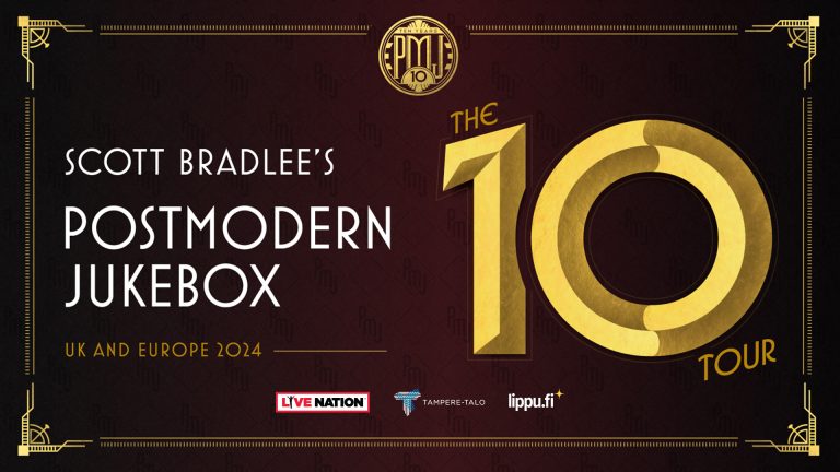 Tapahtuman nimi Scott Bradlee's Postmodern Jukebox ja iso 10-vuotislogo tekstin oikealla puolella.