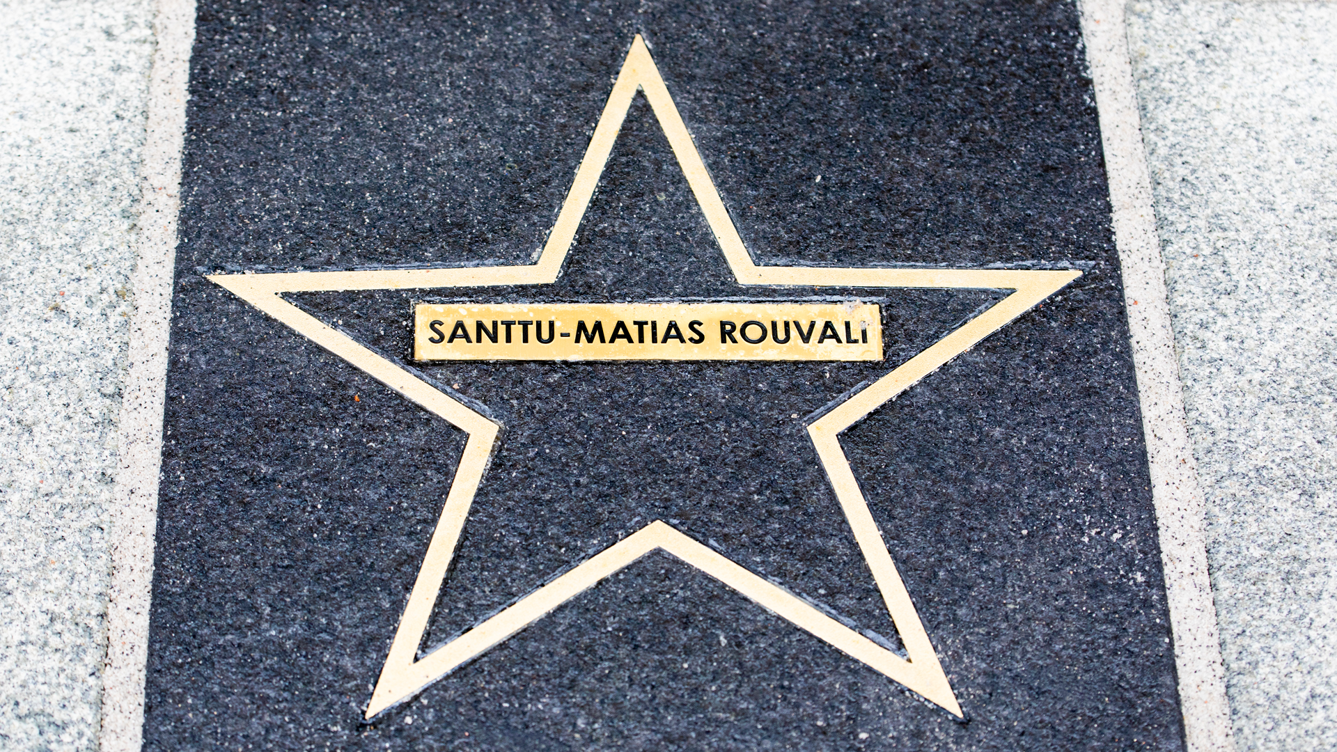 Santtu-Matias Rouvalille sai oman tähtensä Tähtikadulle