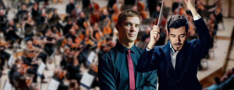 Kapellimestari ja pianisti etualalla ja orkesteri taustalla sumeana.