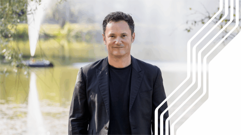 Kuvassa Ylikapellimestari Matthew Halls.