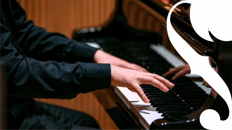 Faunien iltapäivä: Rakkautta ja ryöpsähdyksiä