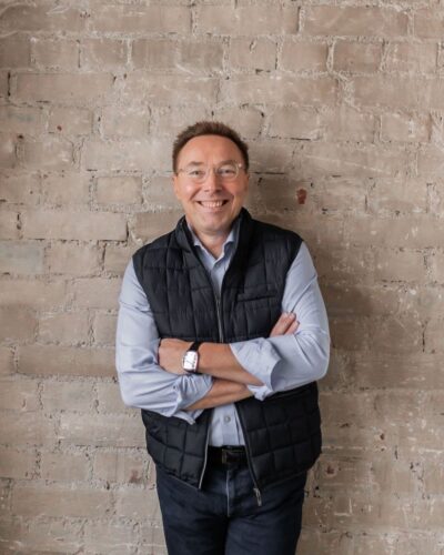 Tahkon teollisuusfestareiden puhuja Manu Mesimäki