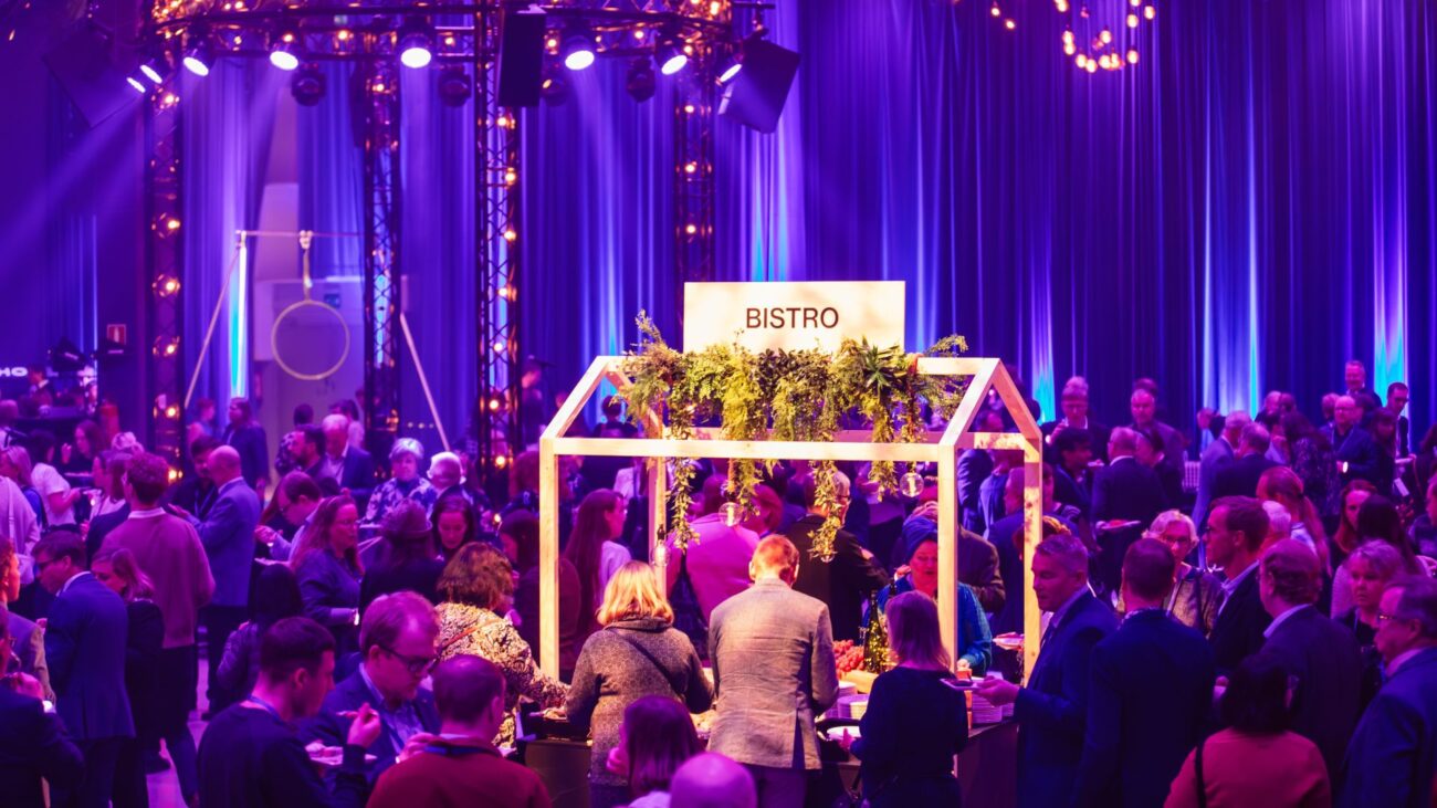 Referenssi: Tampereen Yliopiston Alumnipäivä Sorsapuistosali