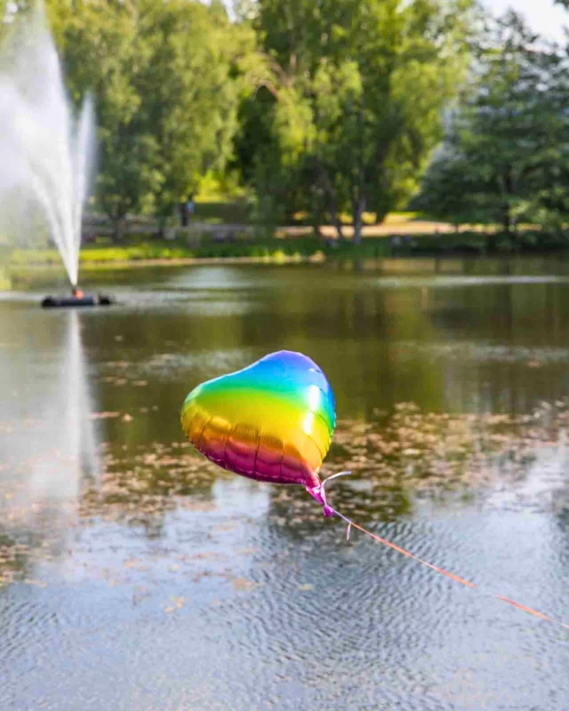 Iloista ja aurinkoista vappua! 🎈 🥂 🍩

Vappuna olemme avoinna seuraavin aukioloajoin:

🎉 Tampere-talo:
30.4. lipunmyynti avoinna klo 19 asti
1.5. lipunmyynti avoinna 11.30-15

🎉 Muumimuseo:
30.4 Museo sulkeutuu klo 16
1.5. Museo suljettu

🎉 Ravintola Tuhto:
30.4 Palvelemme normaalisti 11-21 (keittiö 20)
1.5. Muumibrunssi 11-15, ei à la cartea

Lämpimästi tervetuloa juhlistamaan vappua Tampere-taloon! 🥳

#vappu #TampereTalo #Tampere