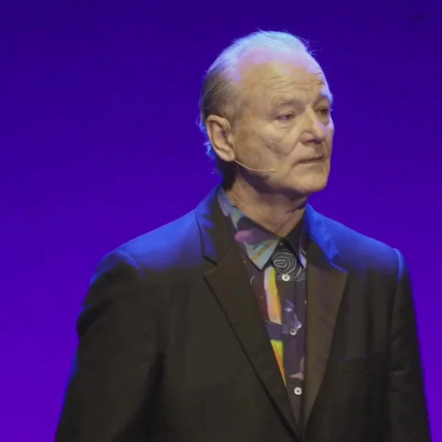 🔥 Juhannustarjous 35 €: Vietä ilta Bill Murrayn kanssa! 🔥

Legendaarinen näyttelijä ja koomikko Bill Murray esiintyy ensimmäistä kertaa Suomessa! 🧨

Nyt saat esityksen liput juhannushintaan vain 35 € (norm. 49,90–69,90 €). Tarjous on voimassa perjantaista 20.6. klo 9 sunnuntaihin 22.6. klo 23.59 asti Tampere-talon ja Lippu.fin lipunmyyntikanavissa. Huomioithan, että tarjoushinta ei koske kalleimman hintaluokan paikkoja. 🎫

Osta liput: 👉 tampere-talo.fi

“A show no one else could have done” – Chicago Tribune
“A truly enchanting evening” – Billboard

Maailmalla yli 60 kaupungissa lähes vuosikymmenen kiertänyt suosittu musiikki- ja kirjallisuusprojekti New Worlds nähdään Tampere-talossa torstaina 3. heinäkuuta. Ison salin lavalla Murrayn kanssa esiintyvät sellisti Jan Vogler, viulisti Mira Wang ja pianisti Vanessa Perez. 🎵

🌟 New Worlds: Bill Murray, Jan Vogler & Friends – Vanessa Perez & Mira Wang
⏰ To 3.7. klo 19
📌 Iso sali, Tampere-talo

Esitys kestää n. 1 tunti 45 minuuttia. Ei väliaikaa.

Esityskieli on englanti. Esitystä suositellaan yli 14-vuotiaille katsojille.